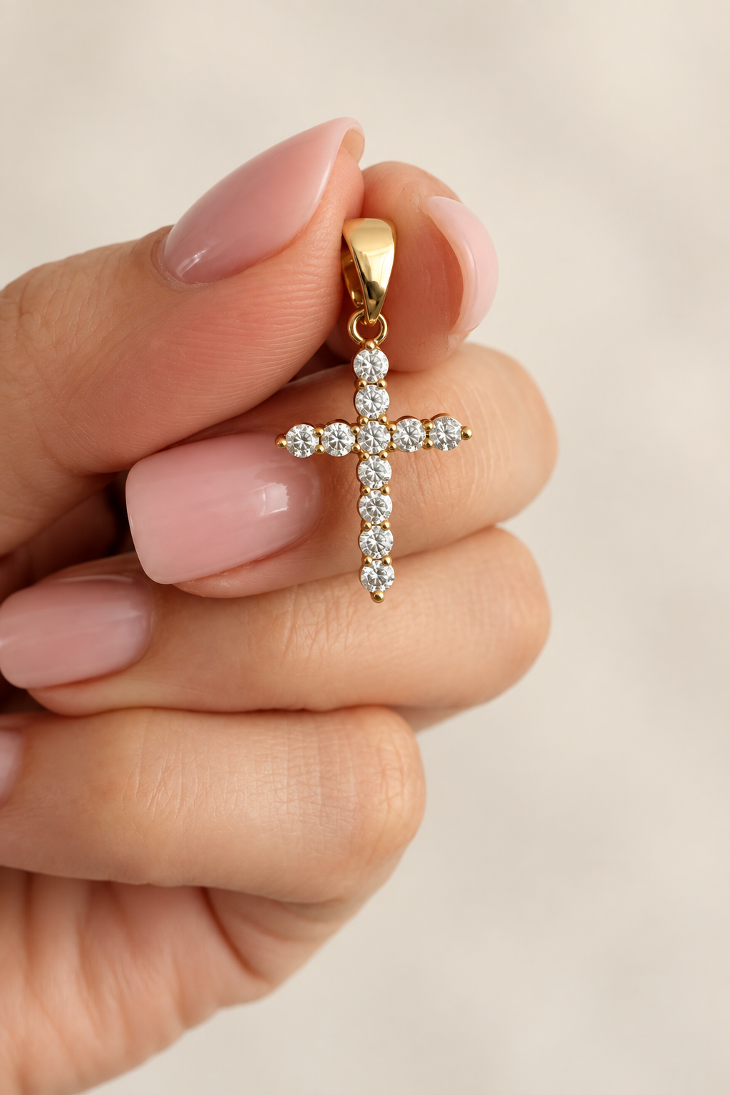 Gold-Plated CZ Pendant – Silver or Rose Gold Colour, 2.5 cm