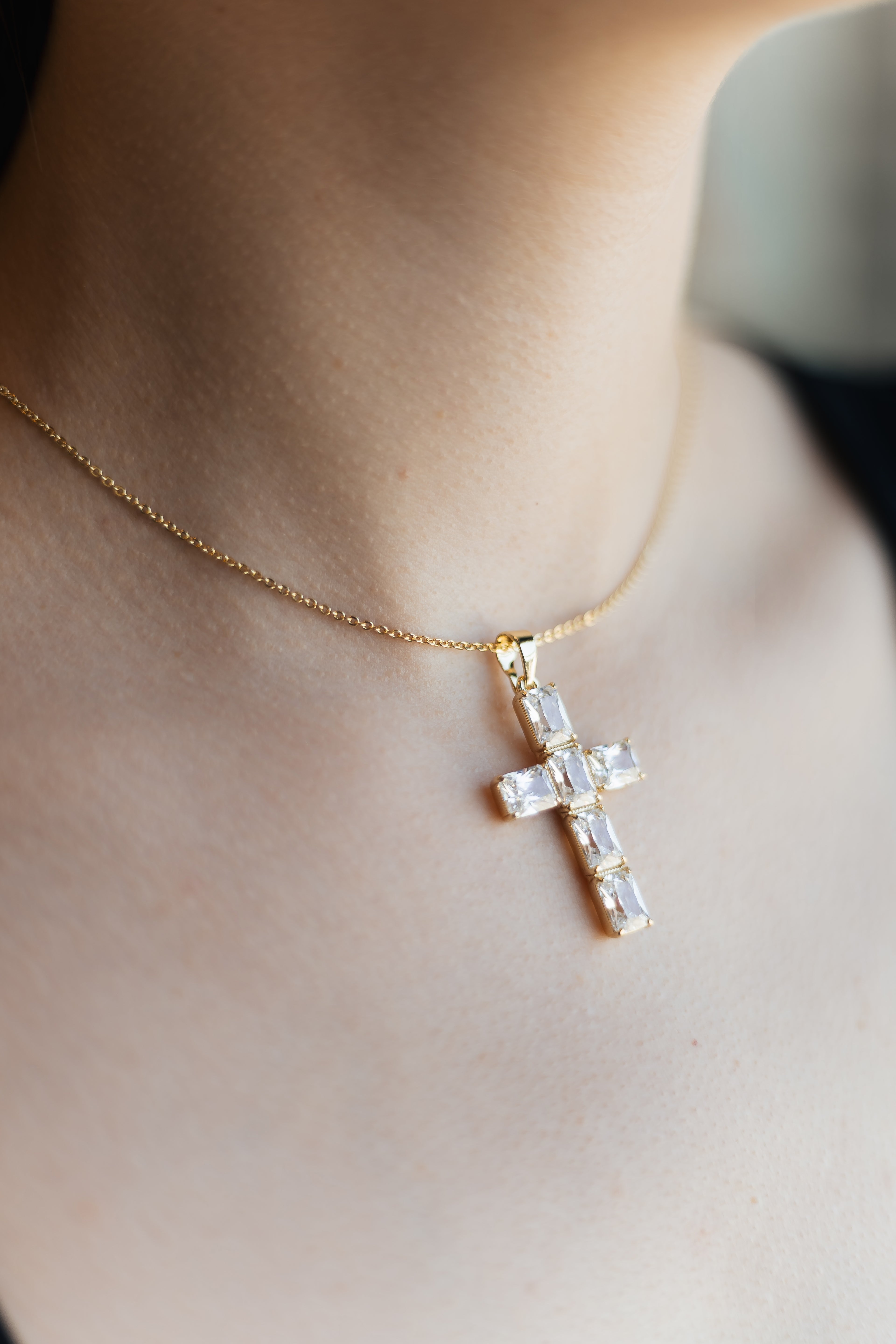 Gold Plated CZ Necklace – 45 cm Chain, 4.5x2.5 cm Pendant