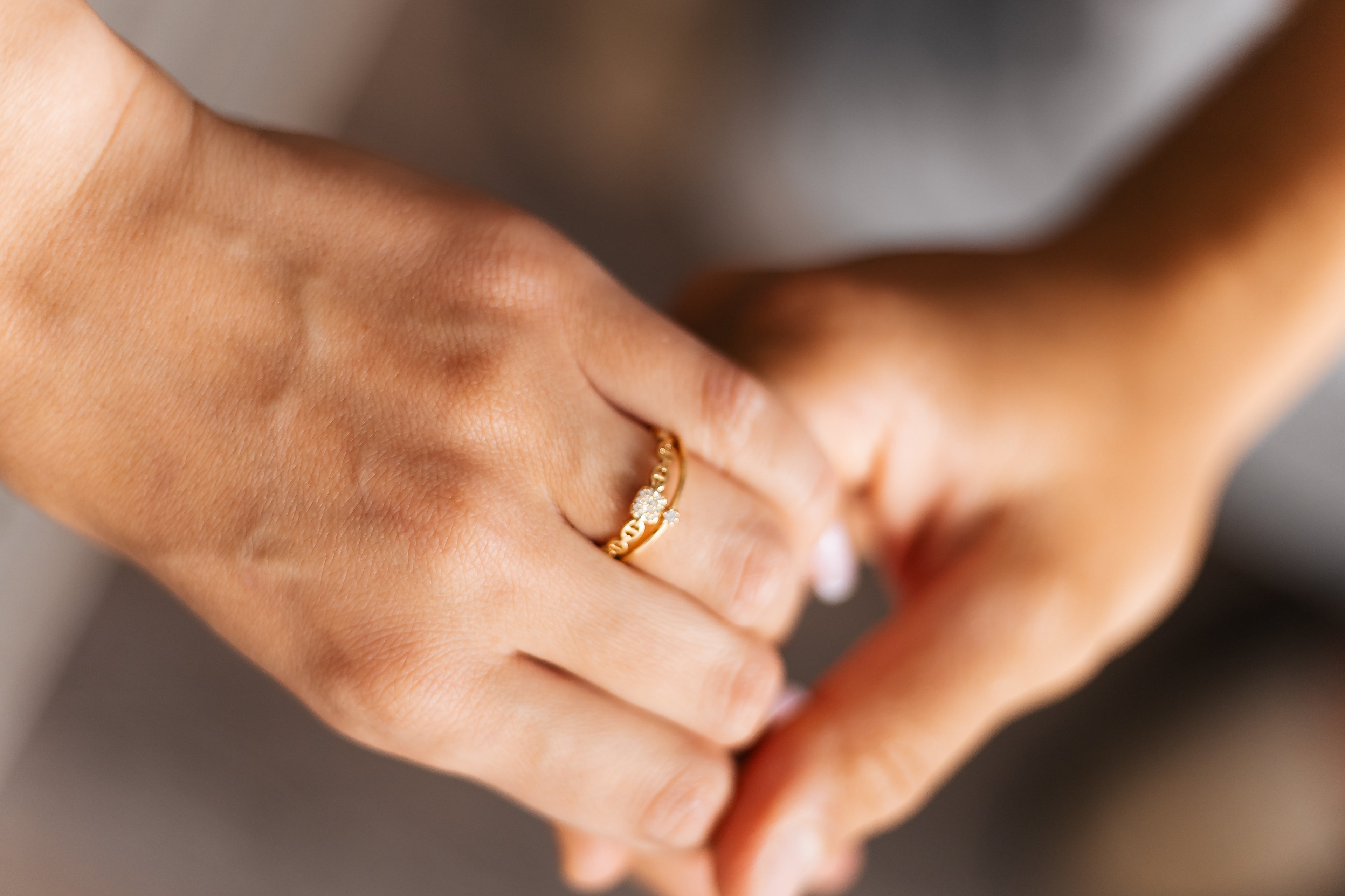 Gold Plated Chain Ring with Cubic Zirconia – Adjustable Sizes 5-7