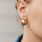 Round Stud Earrings Stainless Steel Gold or Silver | Sedy Jewelry