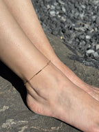 Minimalist CZ Bar Anklet – Stainless Steel, Adjustable 21+5 cm