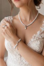 Pearl Necklace with Heart Pendant – Gold or Silver Plated