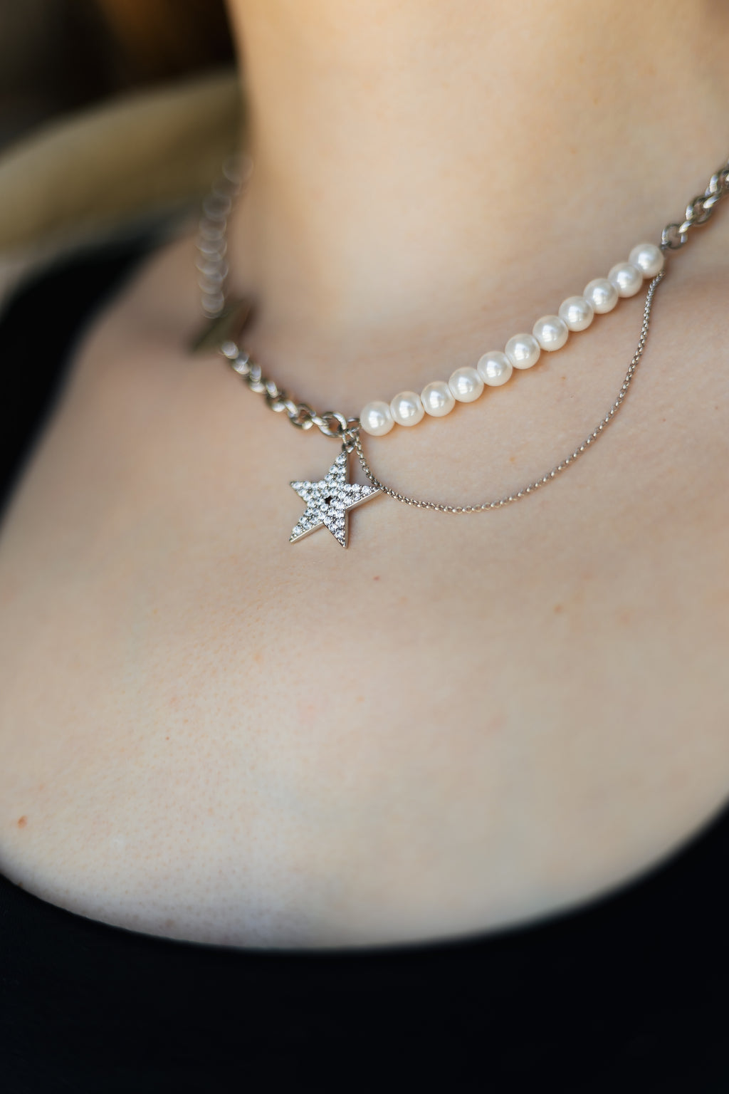Layered Pearl Necklace with Star Pendant – Rhodium Plated 45+5 cm