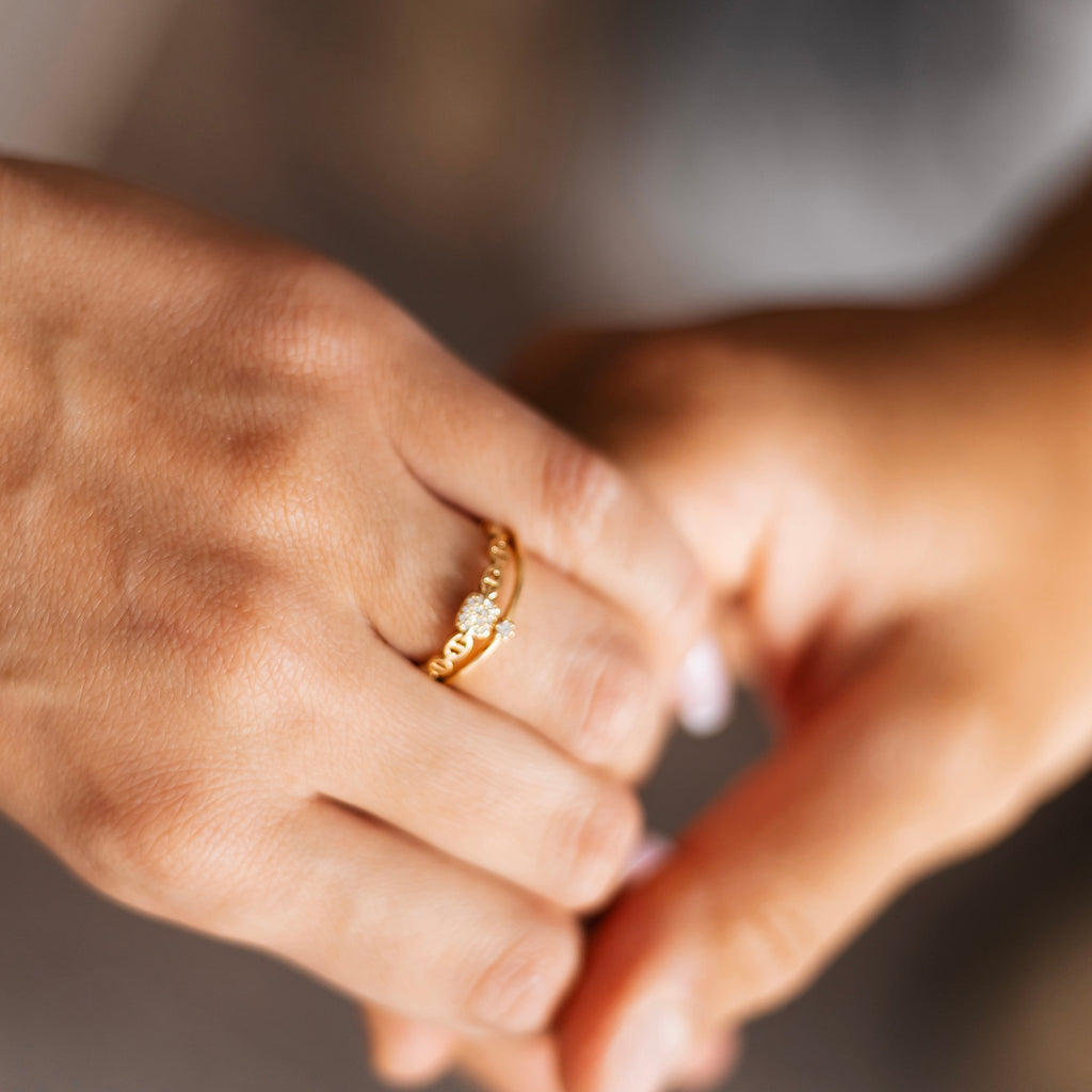 Gold Plated Chain Ring with Cubic Zirconia – Adjustable Sizes 5-7